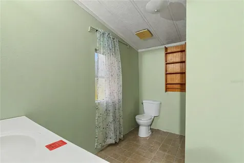 18007 SE 90th Street Ocklawaha FL 32179