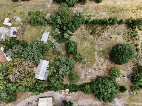 18007 SE 90th Street Ocklawaha FL 32179
