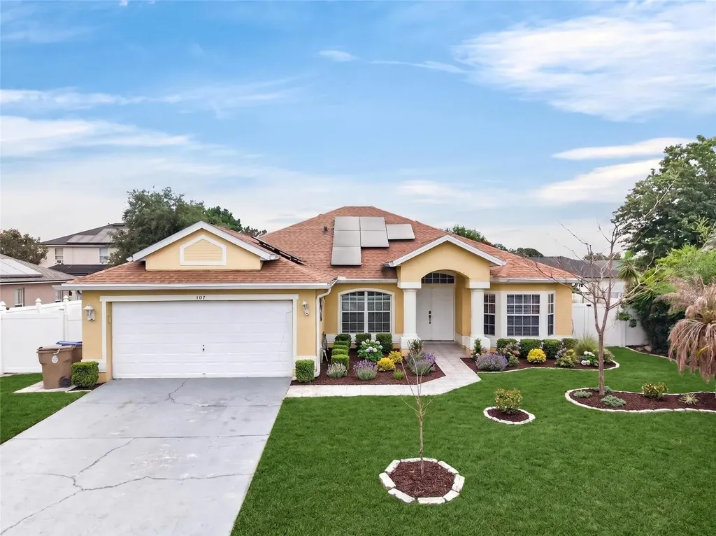 107 Bianca Court Kissimmee FL 34758