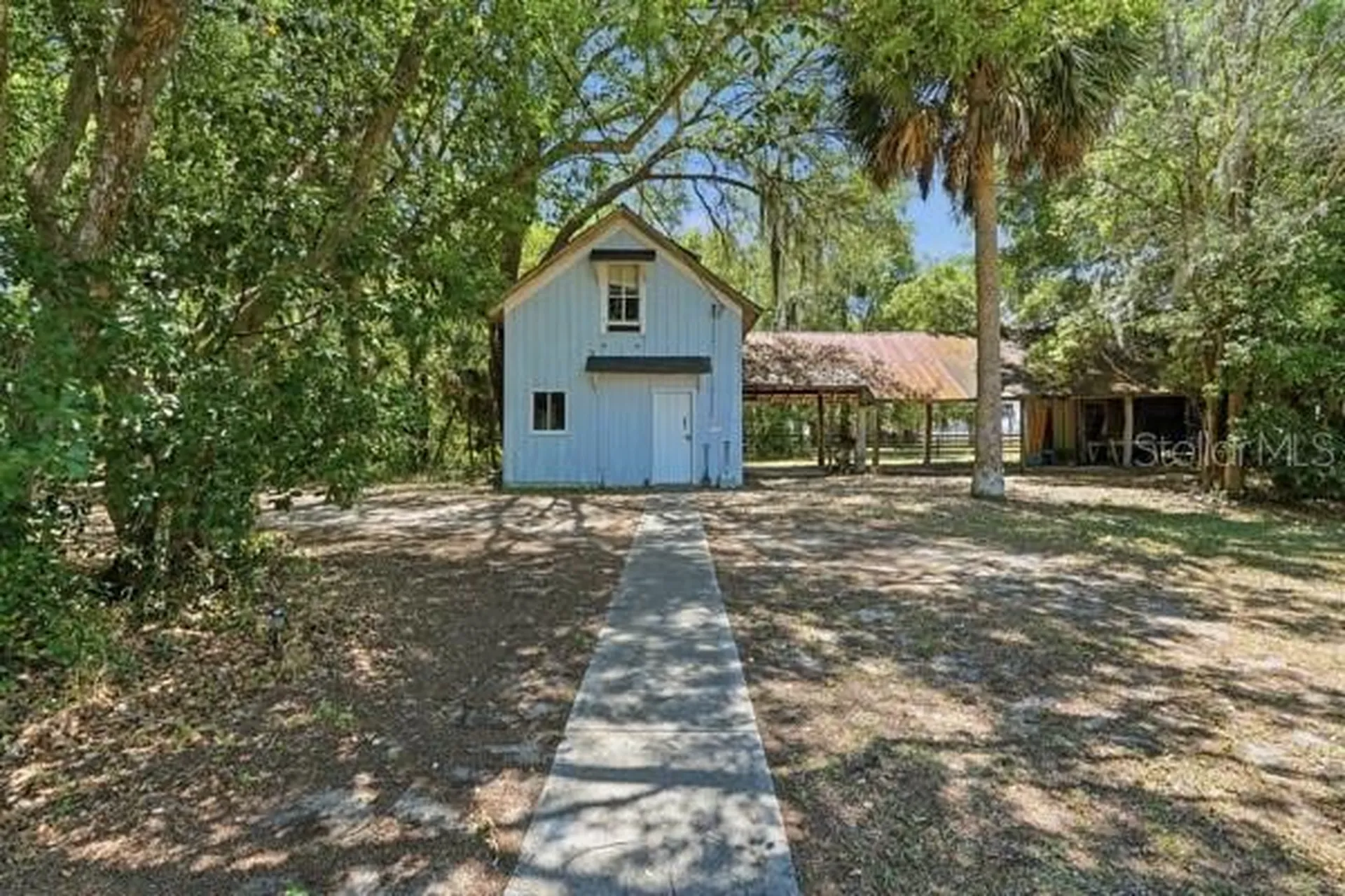 511 E Mirror Lake Drive Fruitland Park FL 34731