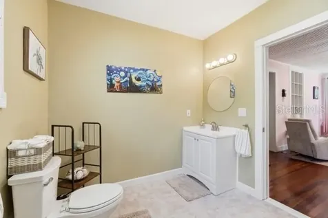 511 E Mirror Lake Drive Fruitland Park FL 34731