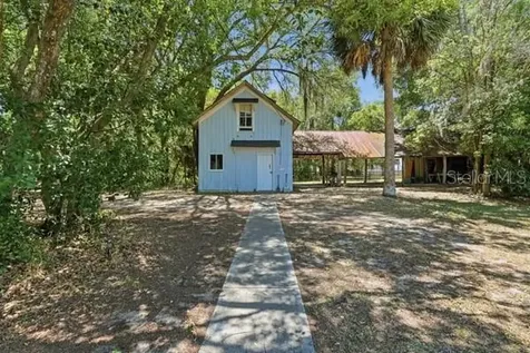 511 E Mirror Lake Drive Fruitland Park FL 34731