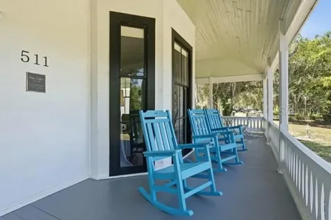 511 E Mirror Lake Drive Fruitland Park FL 34731