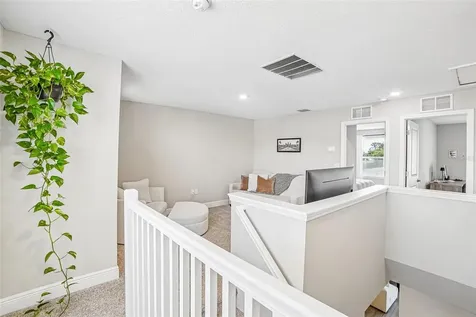 5282 Neil Drive St Petersburg FL 33714