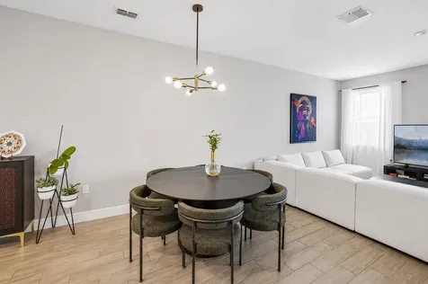 5282 Neil Drive St Petersburg FL 33714