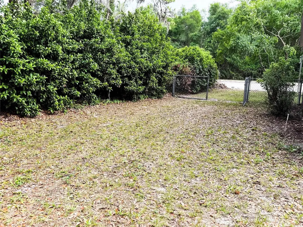 22620 SE Hawthorne Road Hawthorne FL 32640