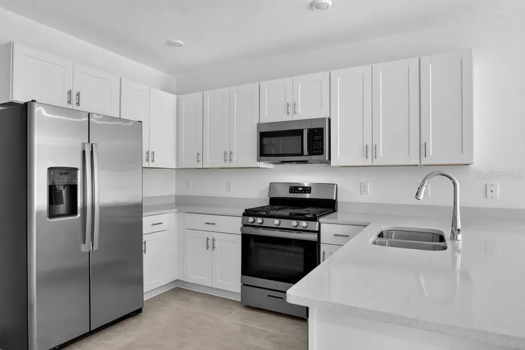 379 Cornerstone Drive Groveland FL 34736