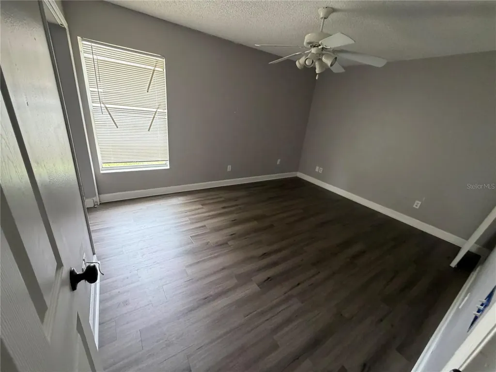 2413 Radnor Avenue Orlando FL 32826