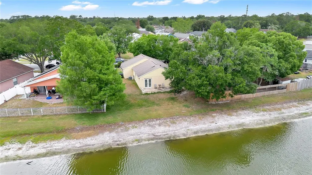 2413 Radnor Avenue Orlando FL 32826