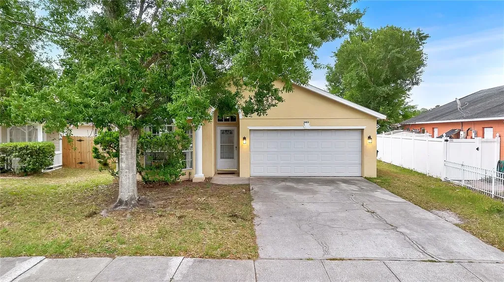 2413 Radnor Avenue Orlando FL 32826