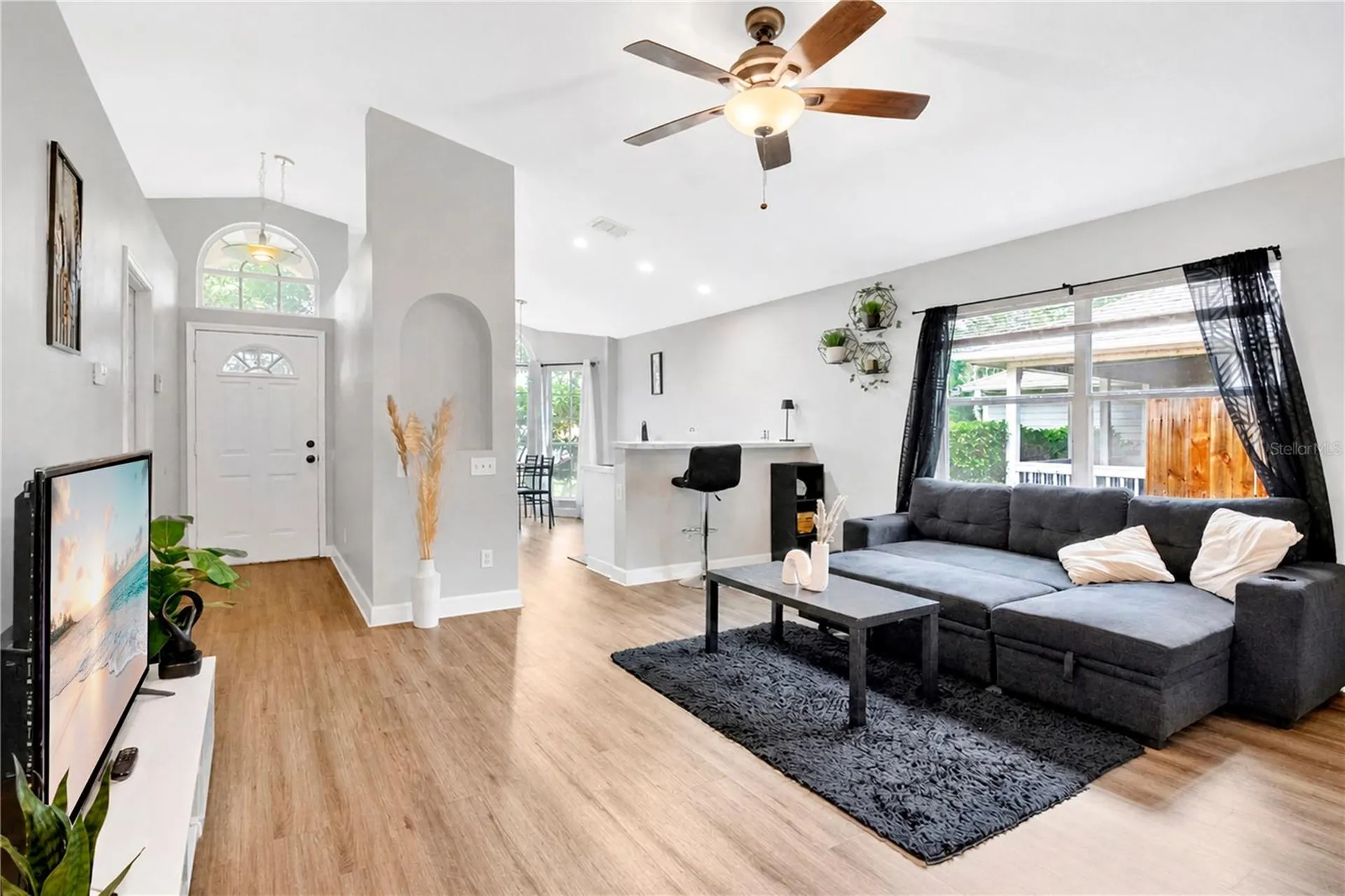 2413 Radnor Avenue Orlando FL 32826