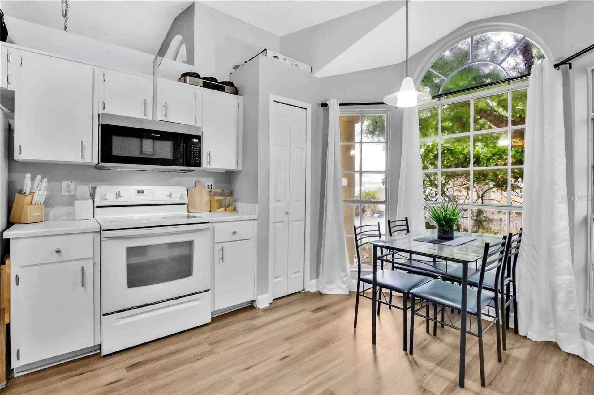2413 Radnor Avenue Orlando FL 32826
