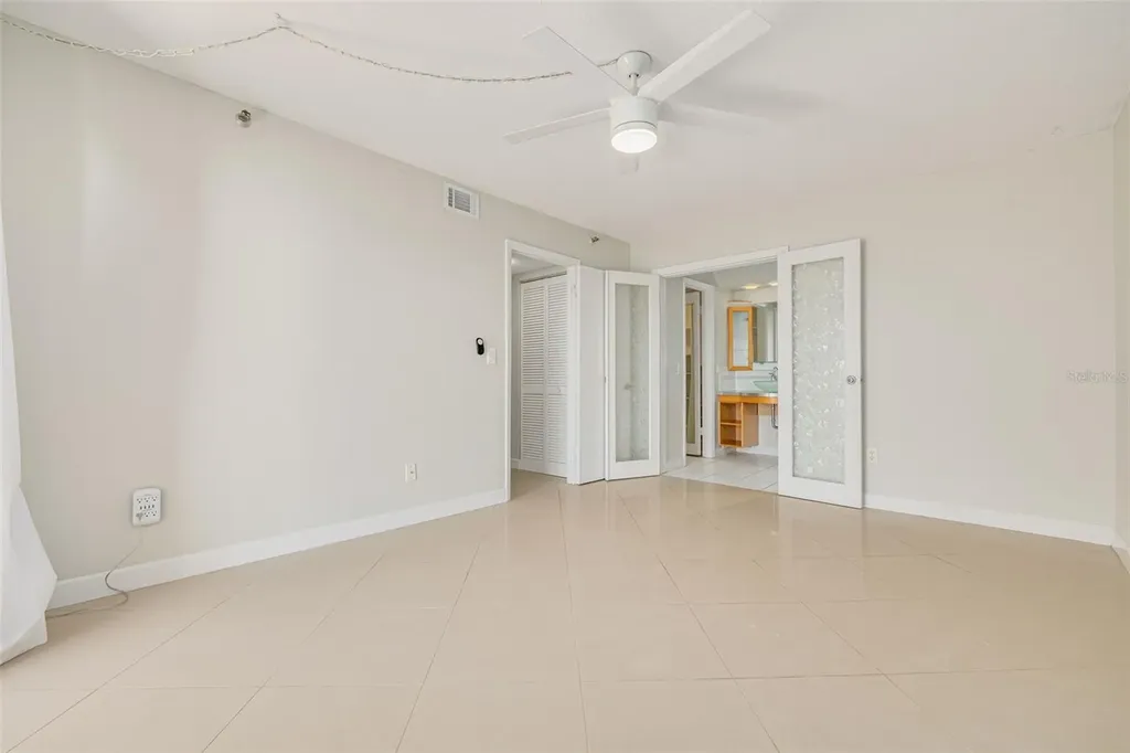 7432 Sunshine Skyway Lane S St Petersburg FL 33711