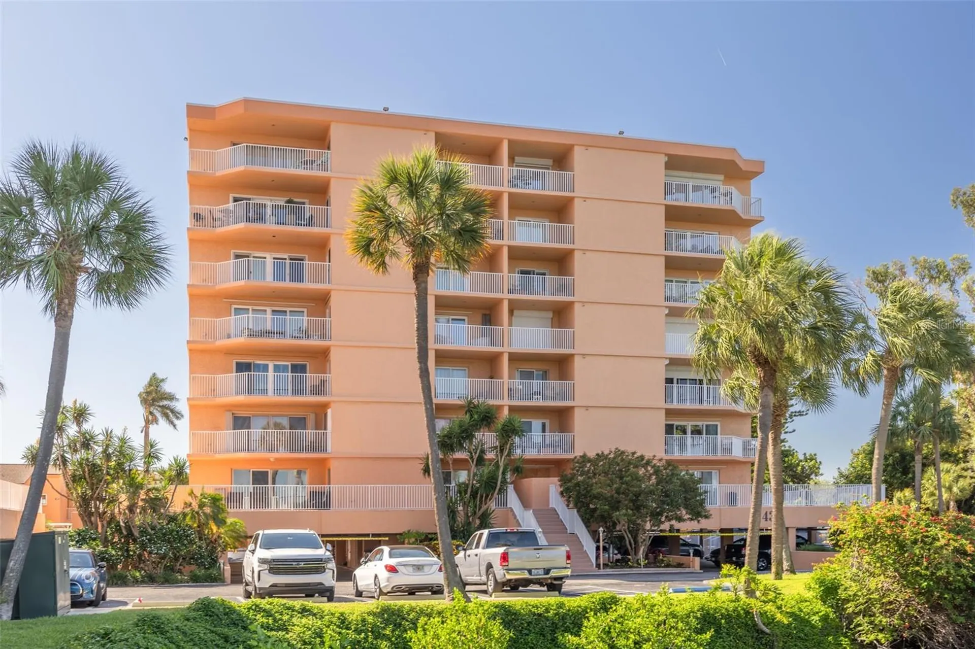 7432 Sunshine Skyway Lane S St Petersburg FL 33711
