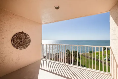 7432 Sunshine Skyway Lane S St Petersburg FL 33711