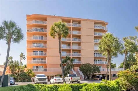 7432 Sunshine Skyway Lane S St Petersburg FL 33711