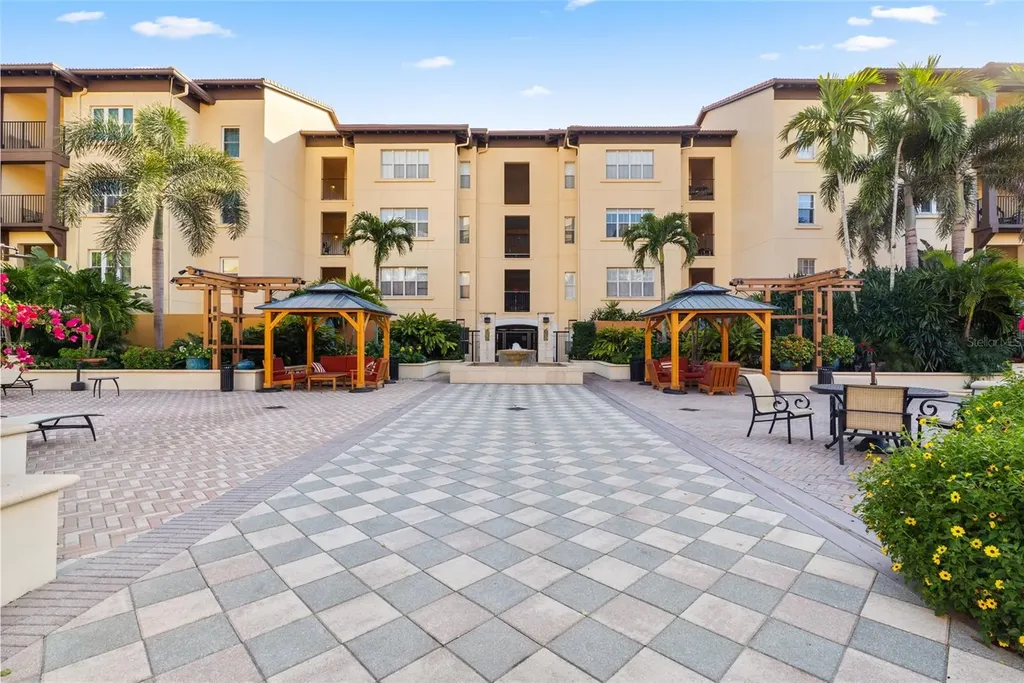 100 4th Avenue S St Petersburg FL 33701