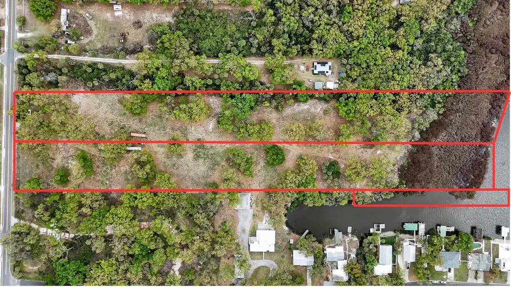 7013 & 7015 Riverview Drive Riverview FL 33578