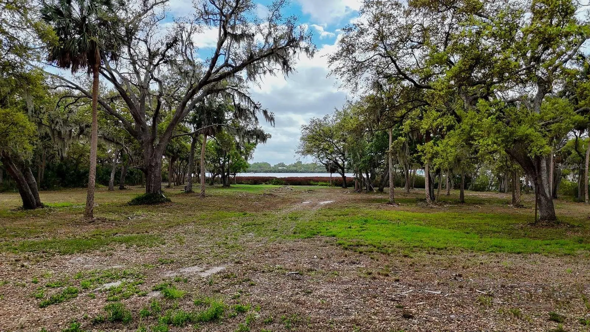 7013 & 7015 Riverview Drive Riverview FL 33578
