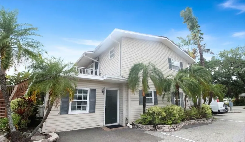 1638 Redwood Street Sarasota FL 34231