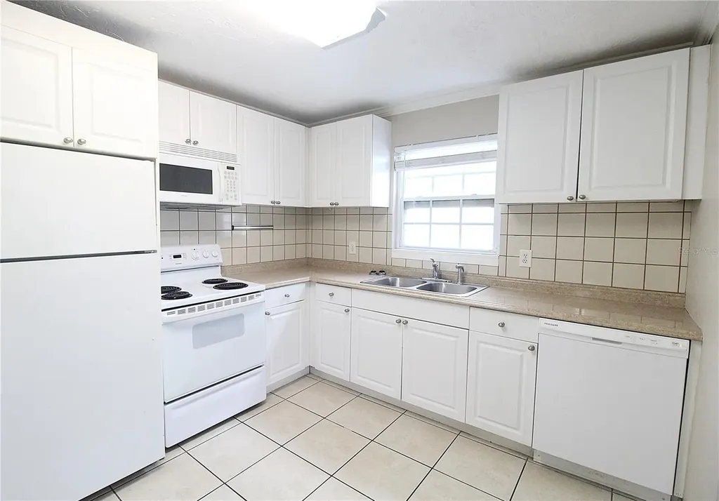 1638 Redwood Street Sarasota FL 34231
