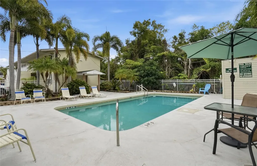 1638 Redwood Street Sarasota FL 34231