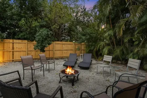 1638 Redwood Street Sarasota FL 34231