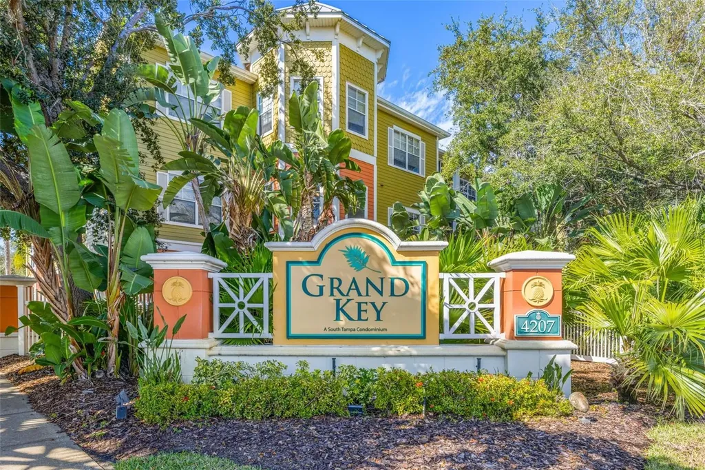 4207 S Dale Mabry Highway Tampa FL 33611