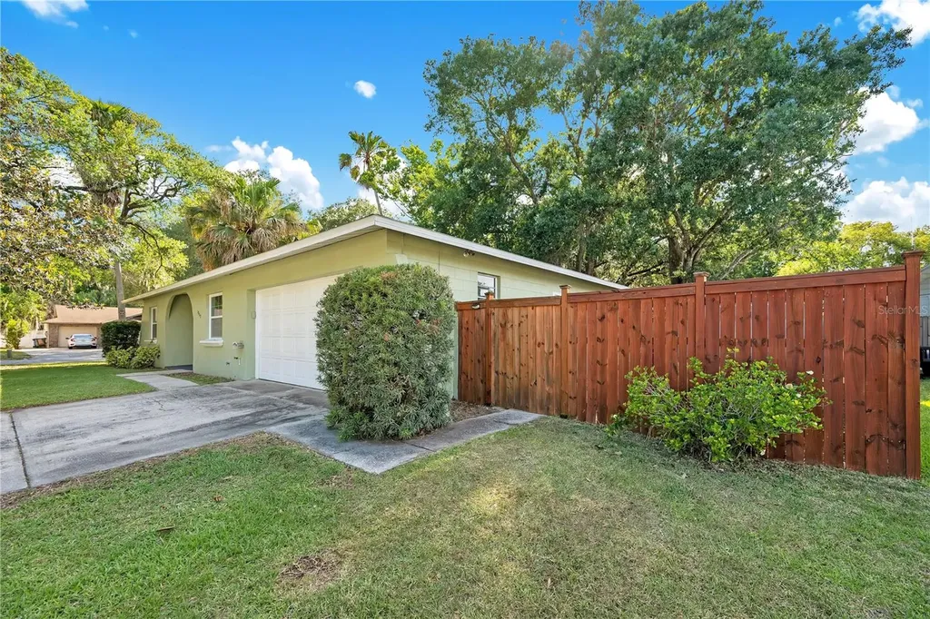 1507 Foxridge Run SW Winter Haven FL 33880