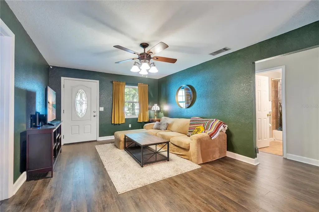 1507 Foxridge Run SW Winter Haven FL 33880