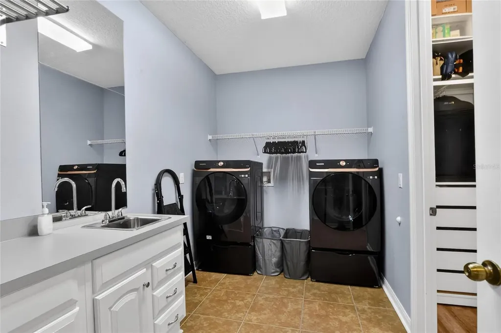 232 Magneta Loop Auburndale FL 33823