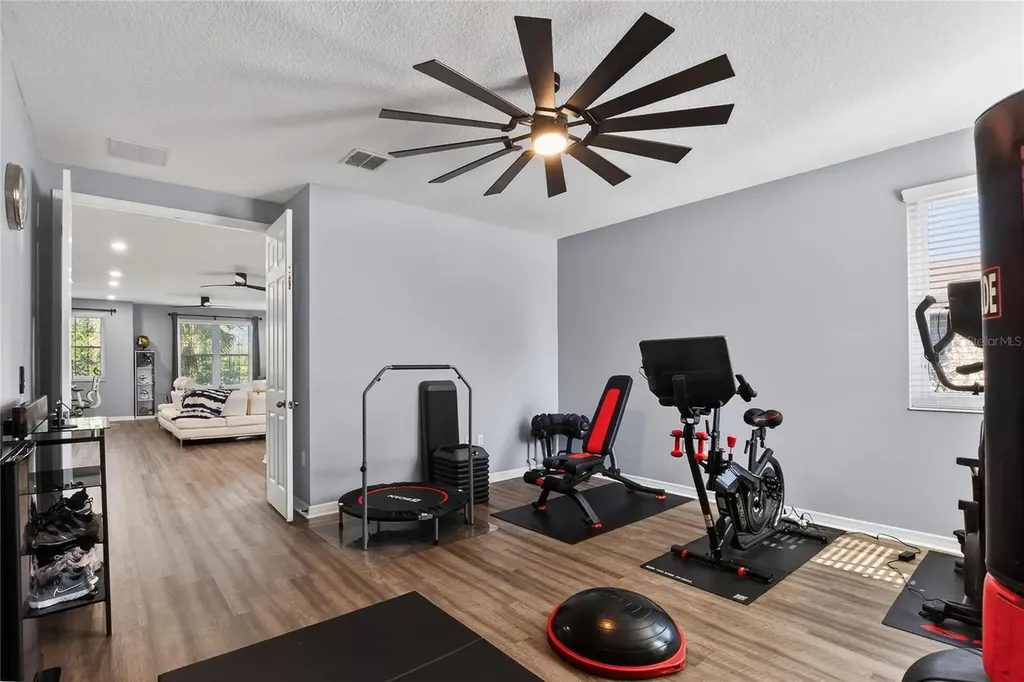 232 Magneta Loop Auburndale FL 33823