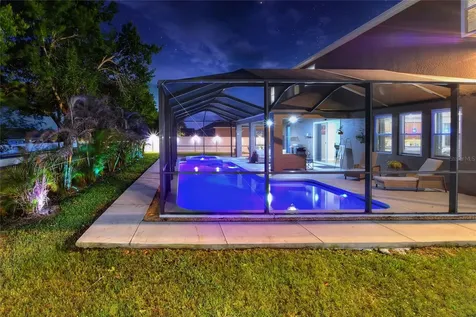 232 Magneta Loop Auburndale FL 33823
