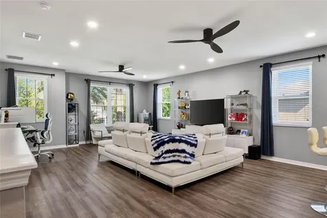 232 Magneta Loop Auburndale FL 33823