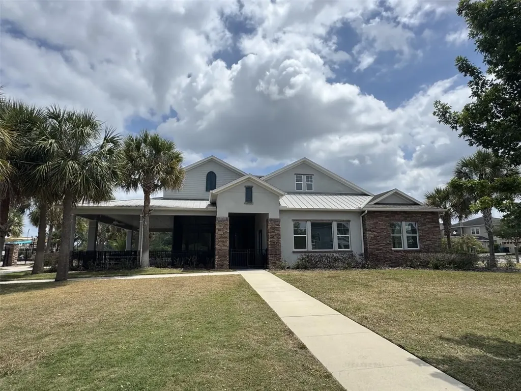5233 Dove Tree Street Orlando FL 32811