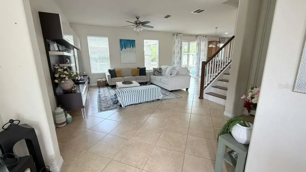 5233 Dove Tree Street Orlando FL 32811