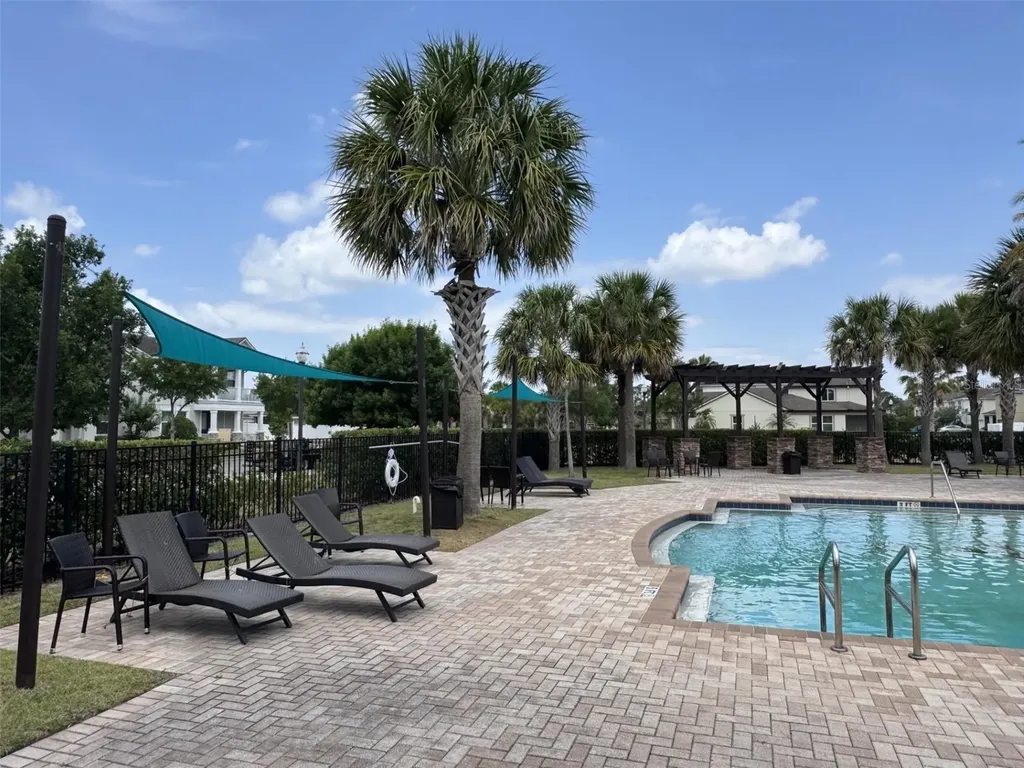 5233 Dove Tree Street Orlando FL 32811