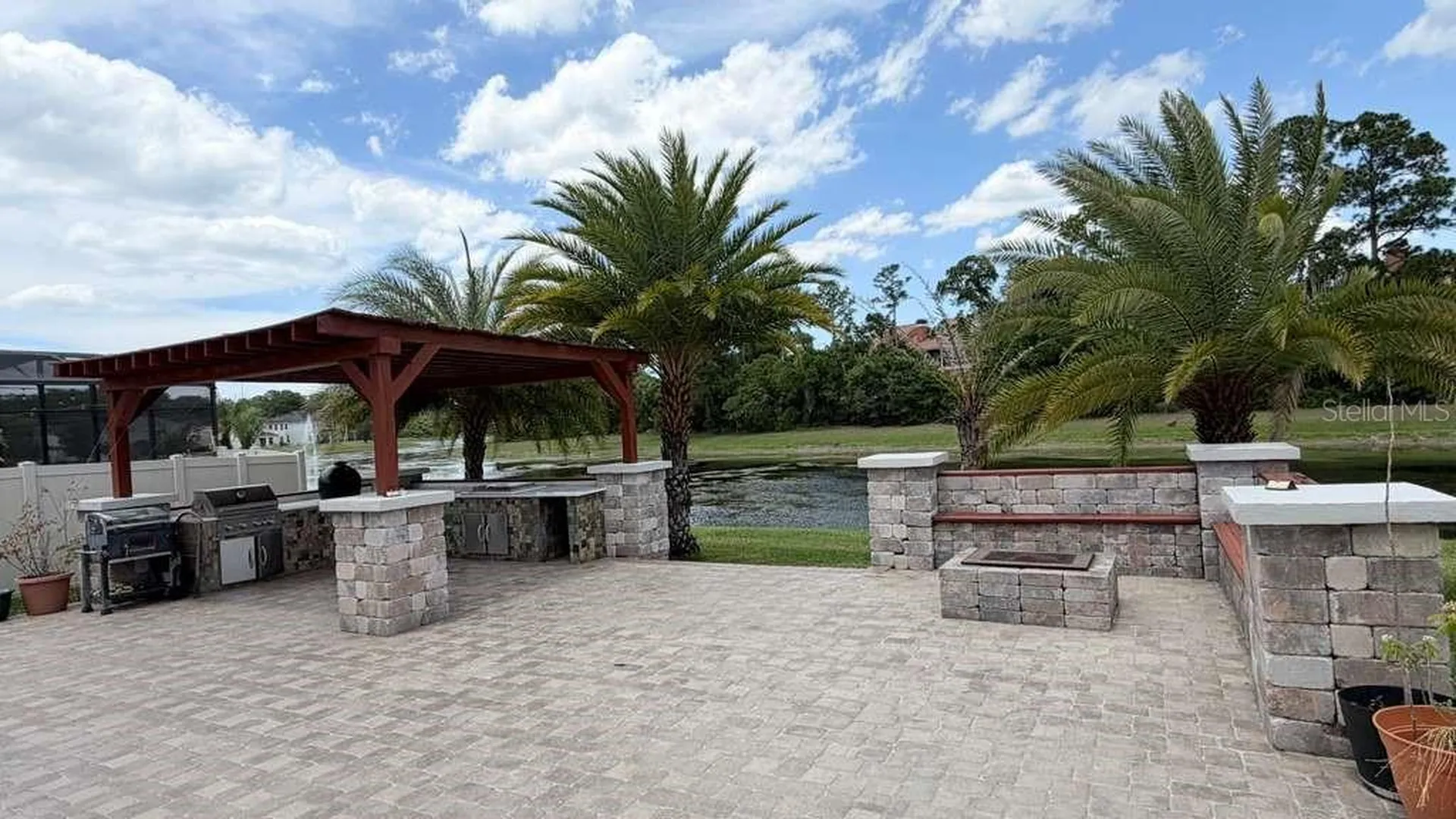 5233 Dove Tree Street Orlando FL 32811