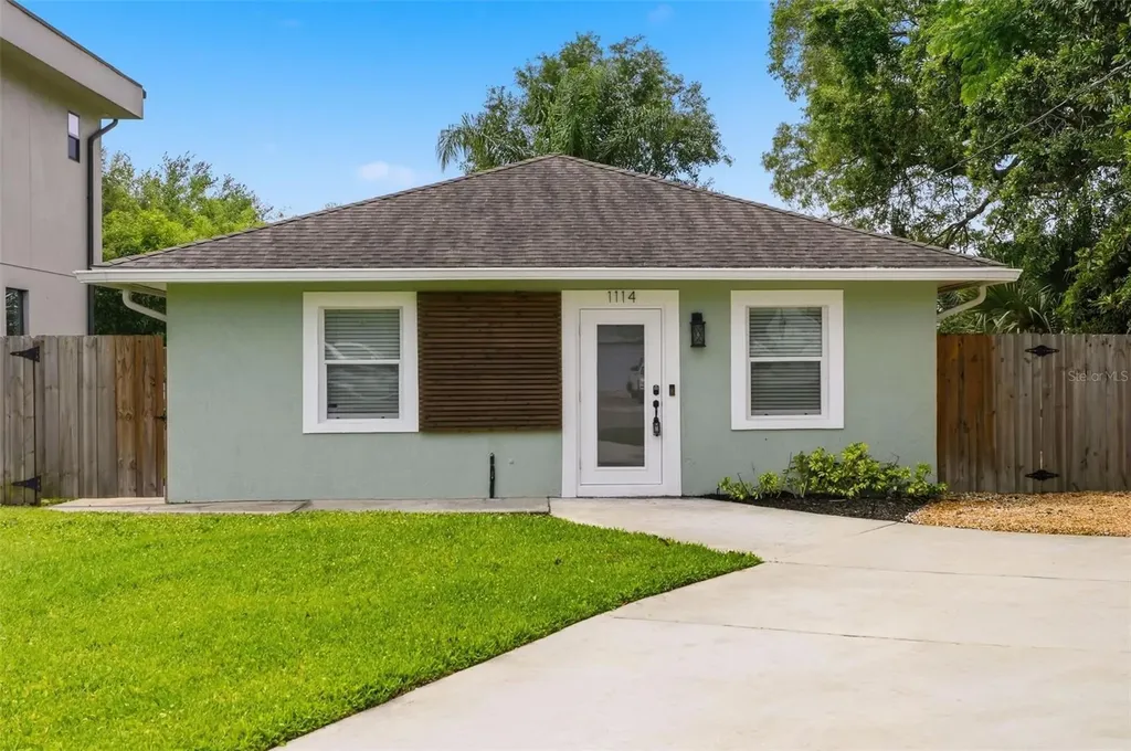 1114 Delridge Avenue Orlando FL 32804