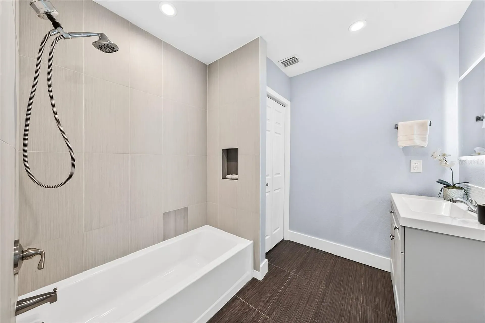 1114 Delridge Avenue Orlando FL 32804
