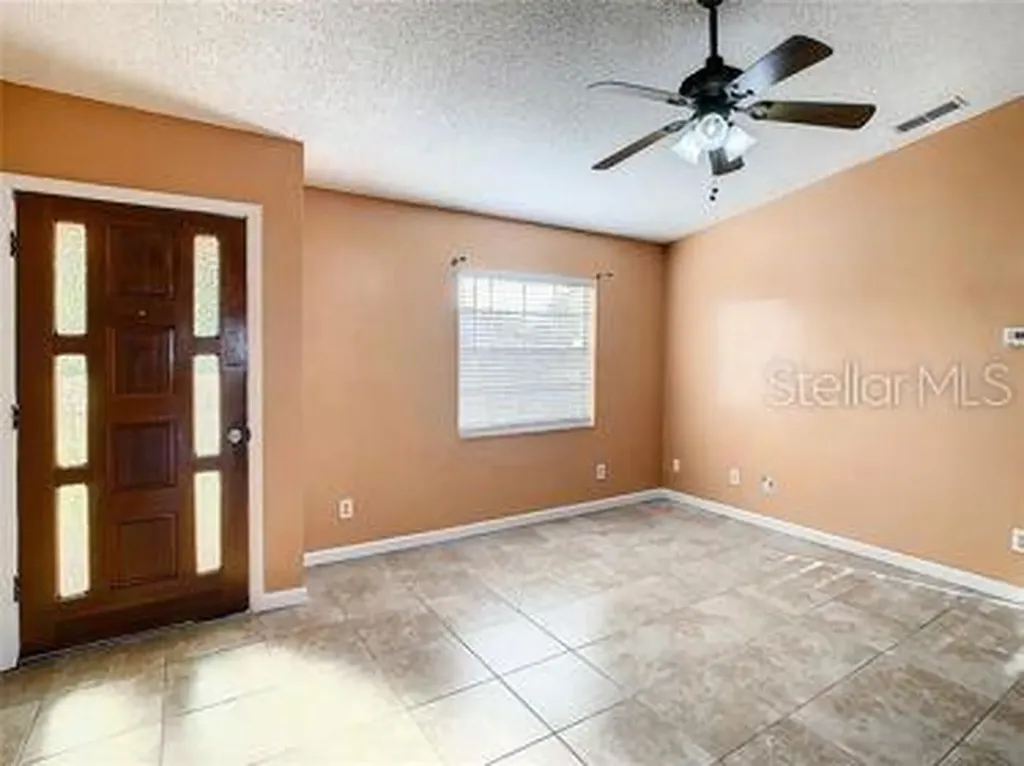 348 Cornwallis Court Kissimmee FL 34758