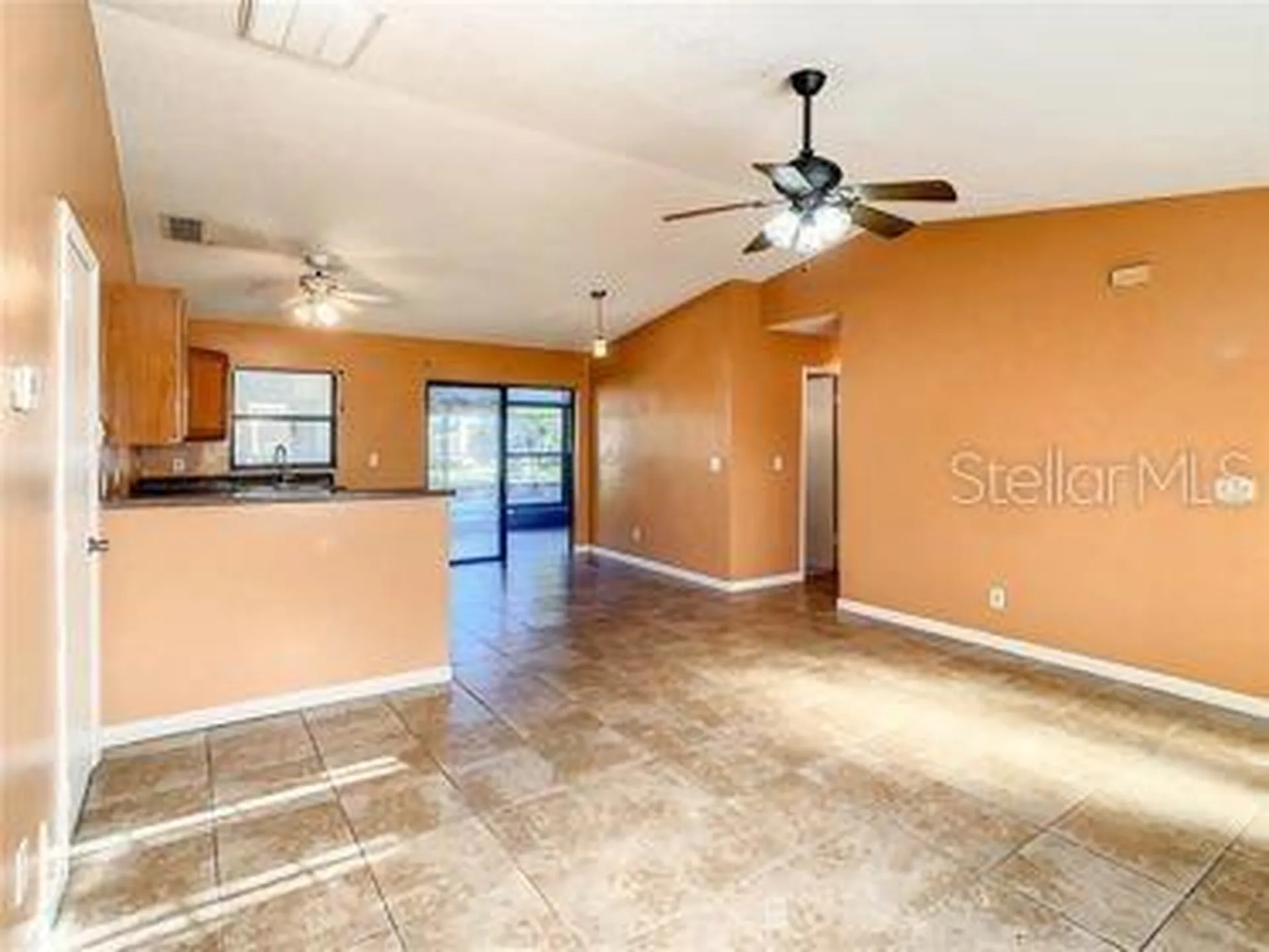 348 Cornwallis Court Kissimmee FL 34758