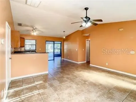 348 Cornwallis Court Kissimmee FL 34758