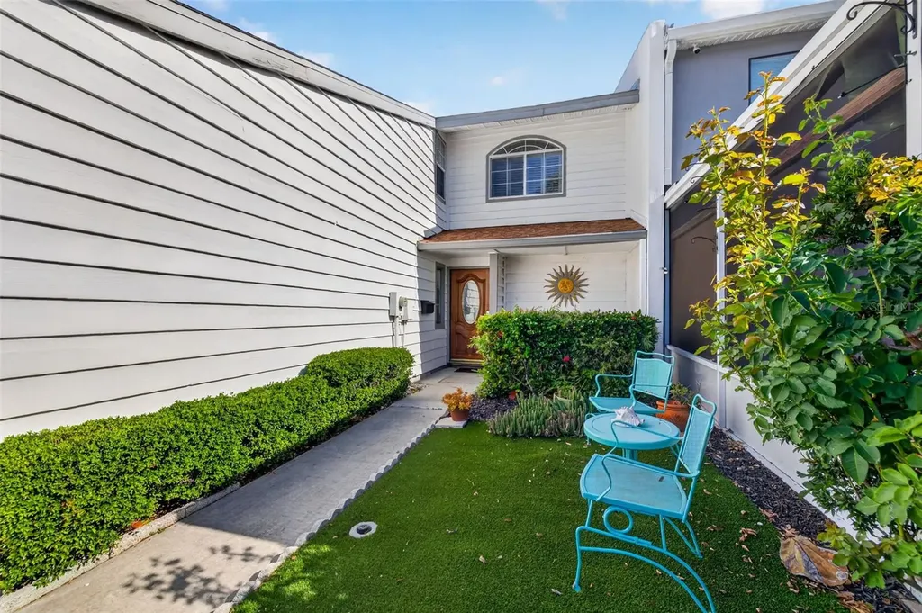 8705 Bay Pointe Drive Tampa FL 33615