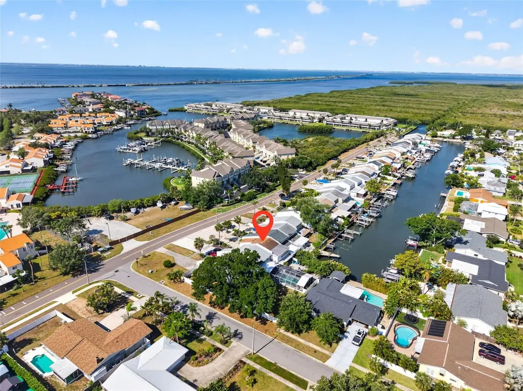 8705 Bay Pointe Drive Tampa FL 33615