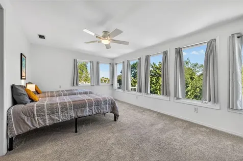 8705 Bay Pointe Drive Tampa FL 33615