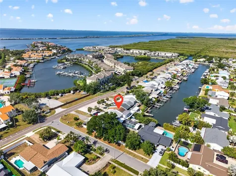 8705 Bay Pointe Drive Tampa FL 33615