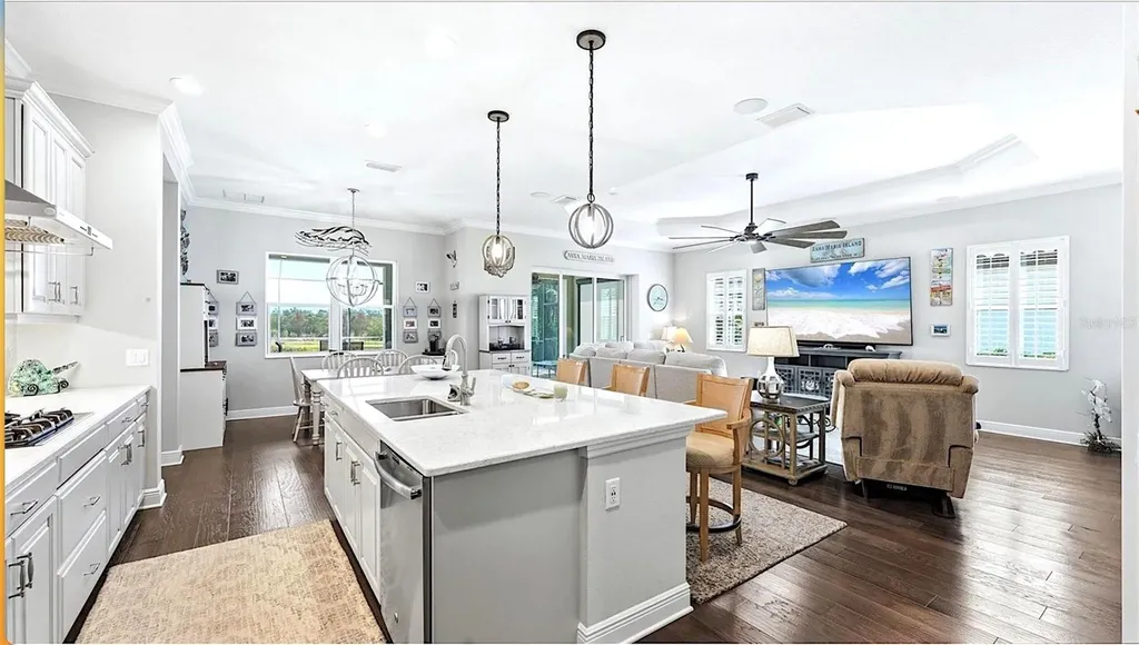 519 Wildlife Glen Bradenton FL 34209