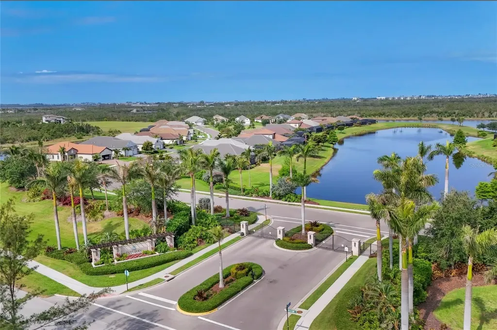 519 Wildlife Glen Bradenton FL 34209