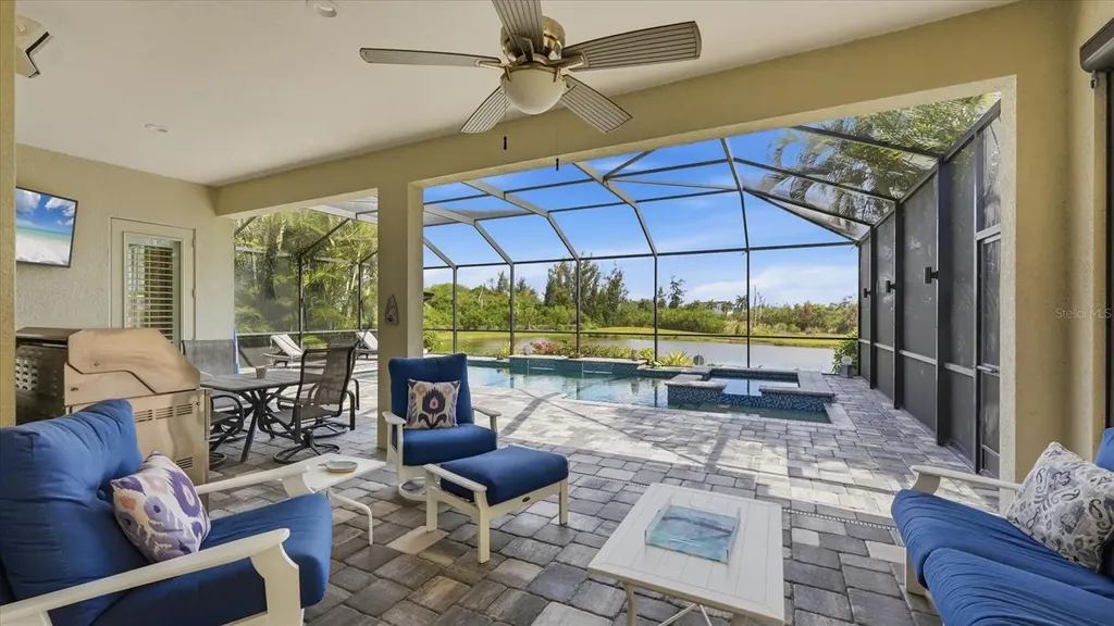 519 Wildlife Glen Bradenton FL 34209